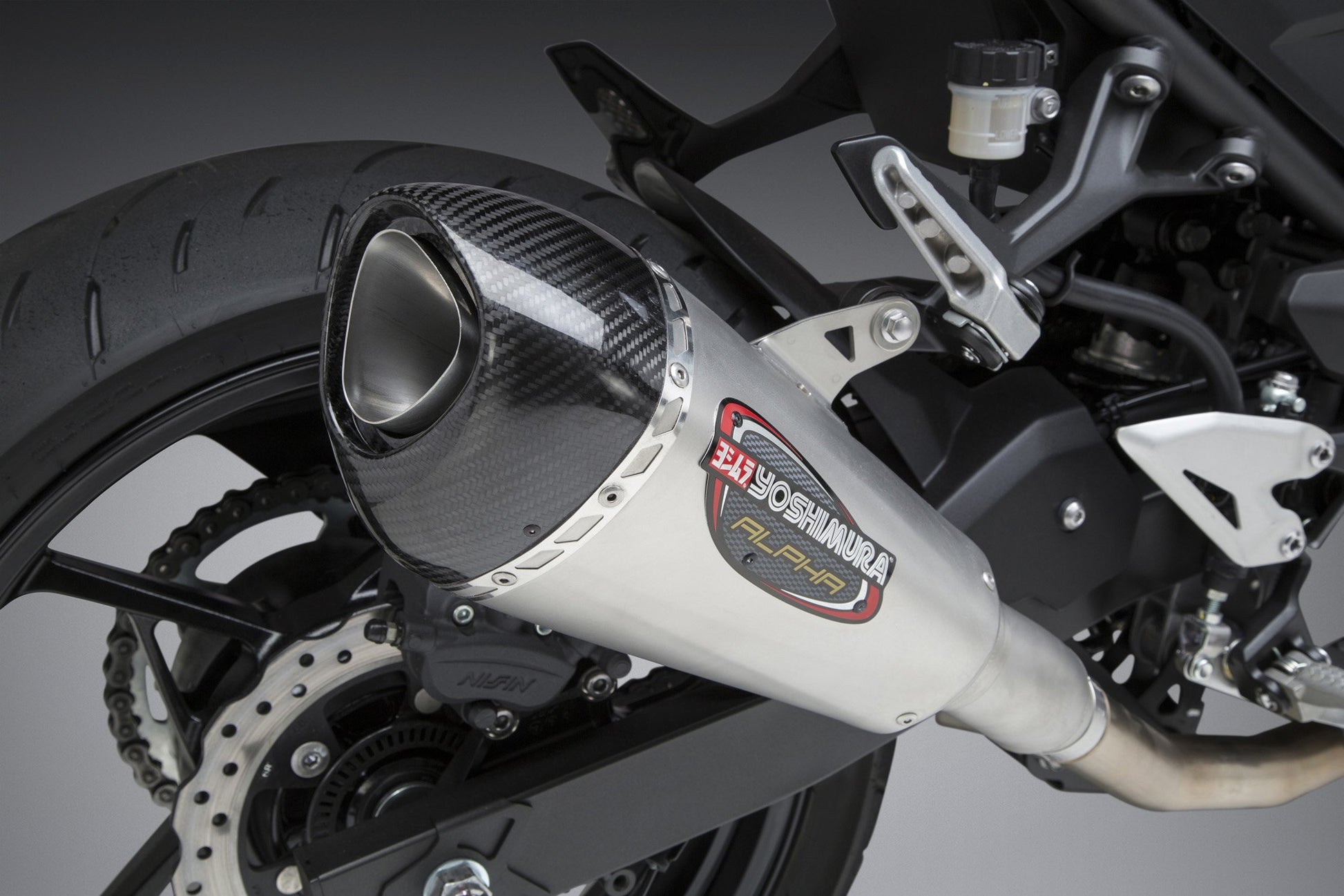 אגזוז סליפ און Yoshimura NINJA 400 18-21/Z400 ALPHA T STAINLESS SLIP-ON EXHAUST סופית קרבון